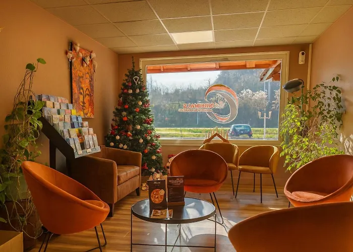 Hotel The Originals Access, Hôtel Mulhouse Est (P'tit Dej-Hotel)